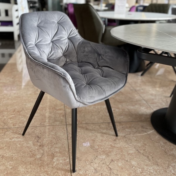 Стілець M-65 — стиль і комфорт для вашої кухні