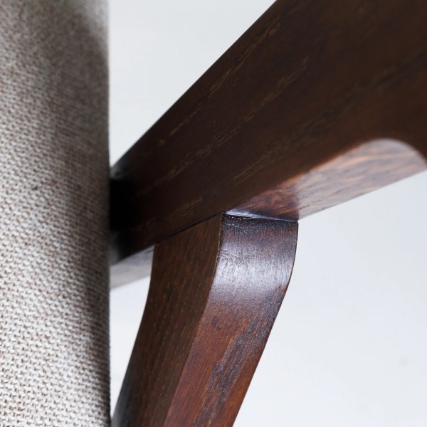 Cтілець Sova: Сучасний дизайн для вашого інтер'єру