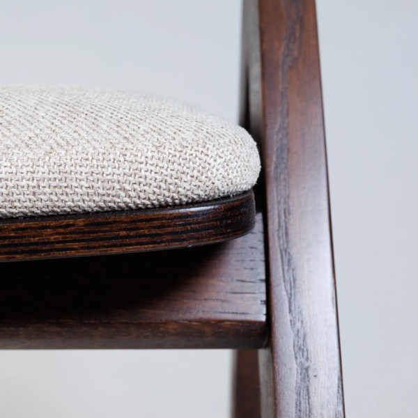 Cтілець Sova: Сучасний дизайн для вашого інтер'єру