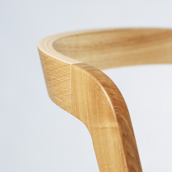 Cтілець Sova: Сучасний дизайн для вашого інтер'єру