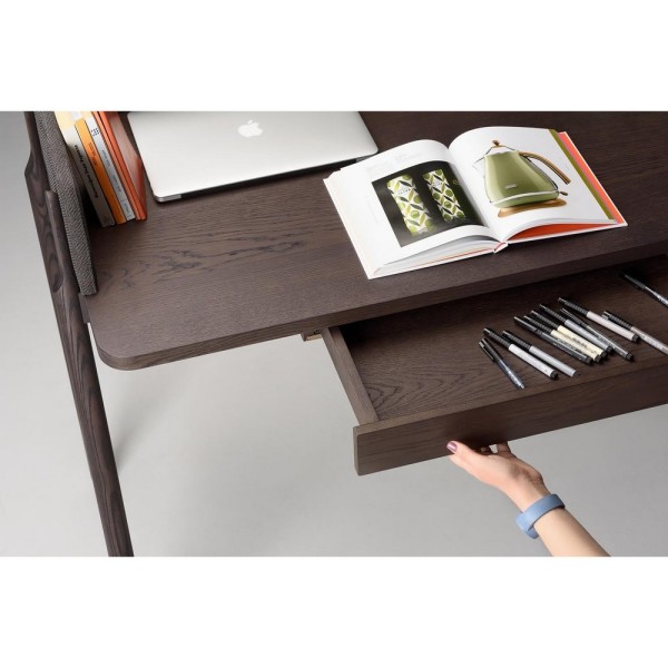 Письмовий стіл Ash – практичність та стиль для вашого офісу