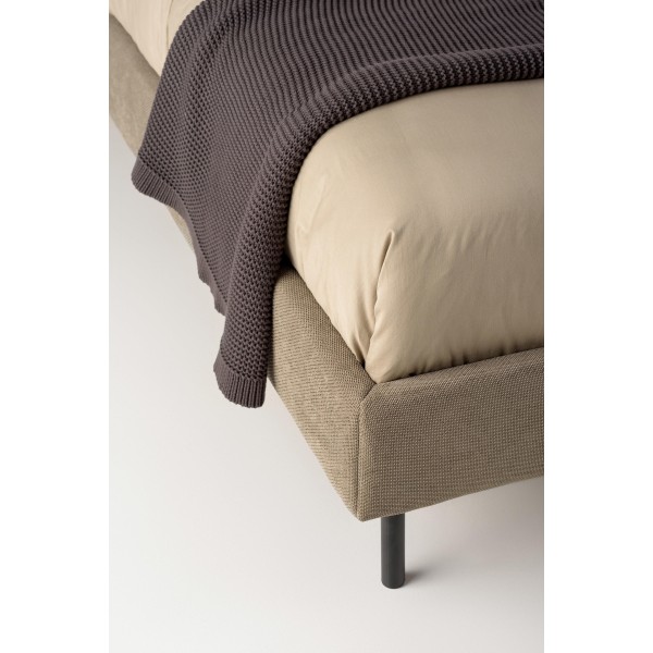 Ліжко Naomi: стиль та комфорт для вашої спальні