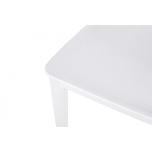 Стілець Iva – стильний вибір для дому та саду