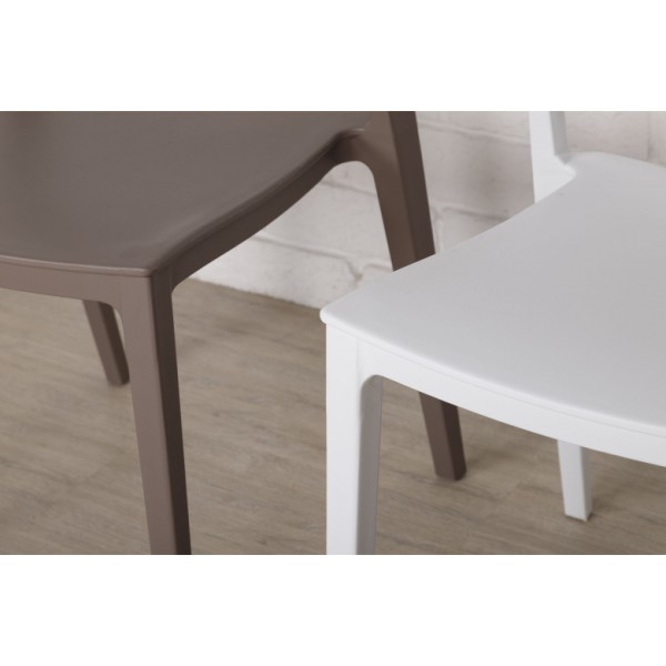 Стілець Morus – стиль для вашої кухні або саду