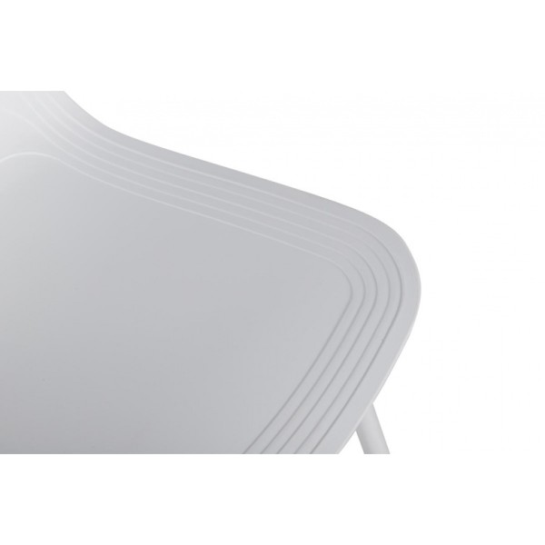 Стілець Violet – універсальний вибір для дому та саду