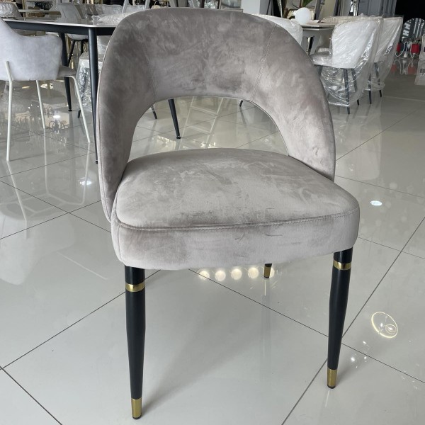 Стілець Фостер – стиль та комфорт для вашої кухні