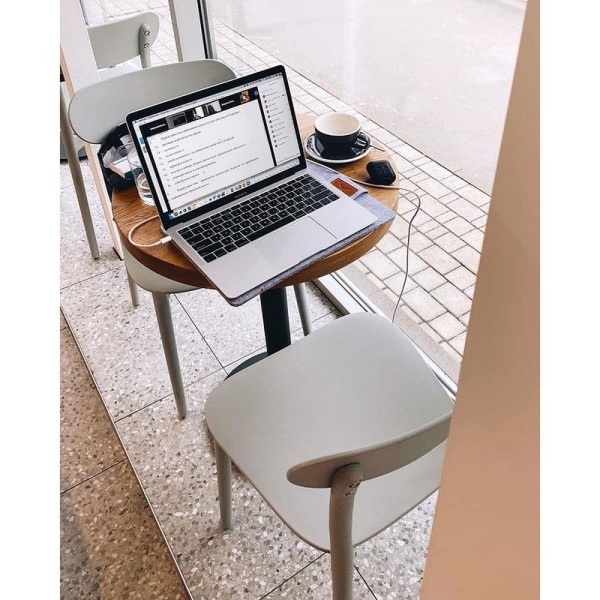 Стілець Smart - Сучасний стиль для вашої кухні та саду