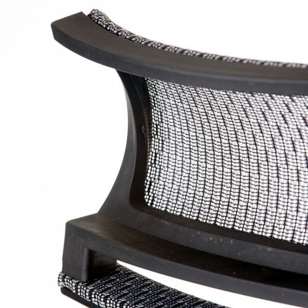 Крісло Amazing black – комфорт та стиль для вашого офісу