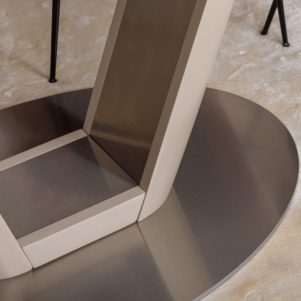 Стіл Denver — стильний овальний стіл для сучасної кухні