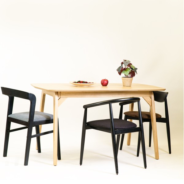 Стілець Mamont Black – стілець для кухні та кафе