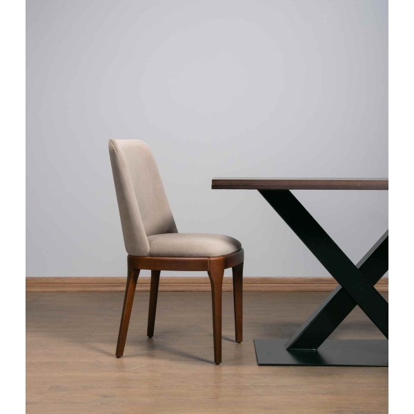 Стілець Brown – елегантність та комфорт для вашого інтер'єру