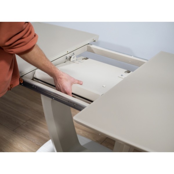 Стіл Arizona Beige Satin 120-160 см – ідеальний вибір для вашої кухні