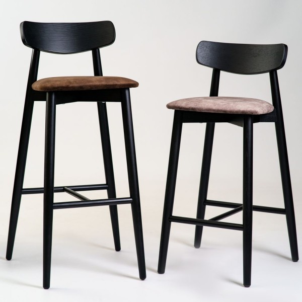 Напівбарний стілець Dan