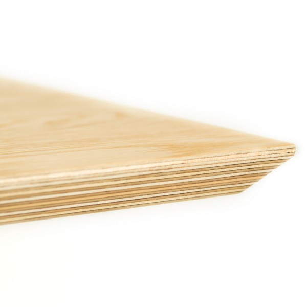 Стіл Tetra White — сучасний вибір для кухні та кафе