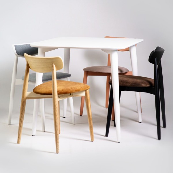 Стіл Dan White 80x80 – ідеальний вибір для кухні та кафе