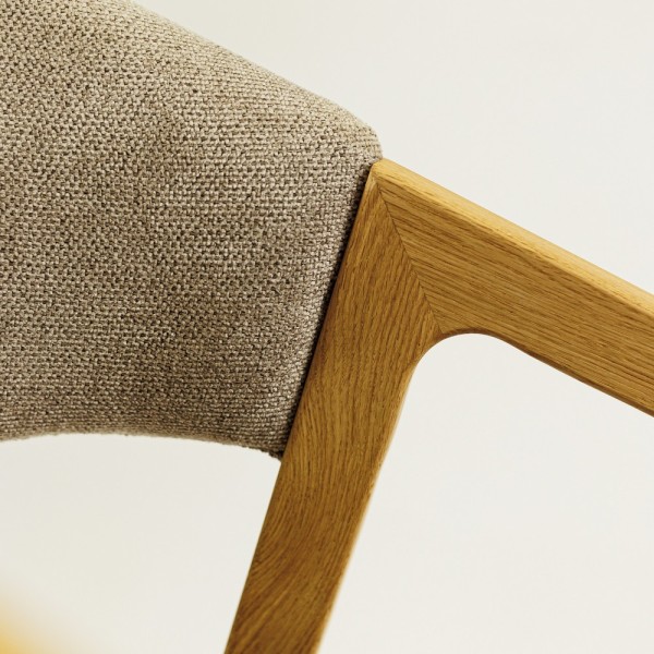 Крісло Otis натуральний дуб – для вашого комфорту та стилю