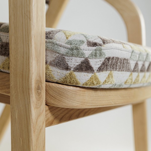 Крісло Otis натуральний дуб – для вашого комфорту та стилю