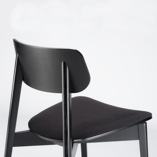 Стілець Корса X напівм'який – стиль та комфорт для вашого інтер'єру