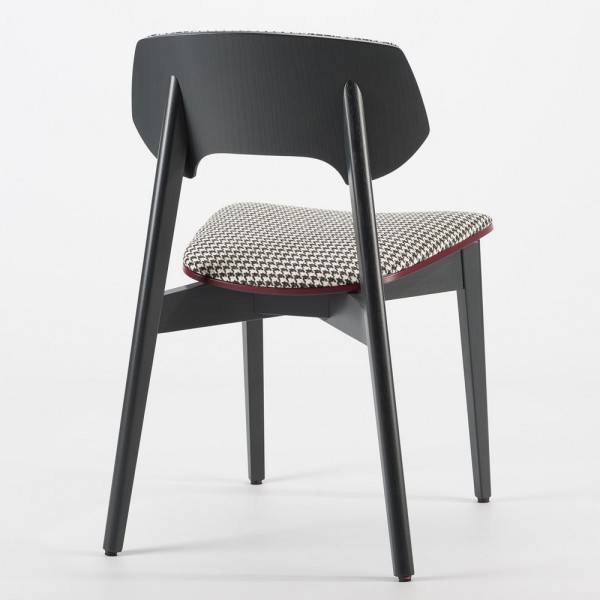 Обідній стілець Корса – стиль та комфорт для вашої кухні