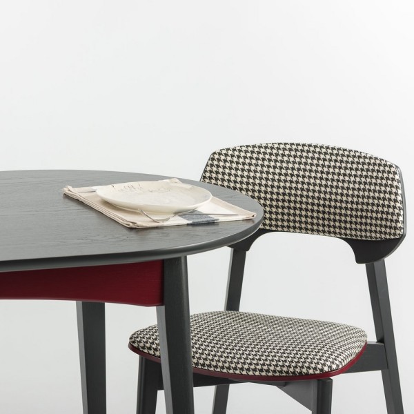 Обідній стілець Корса – стиль та комфорт для вашої кухні