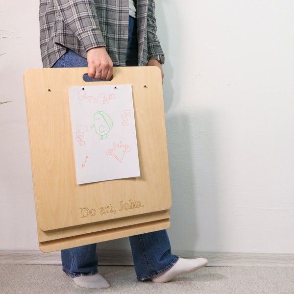 Стіл для творчості Artist mini tablet – практичний розкладний стіл для будь-якої діяльності