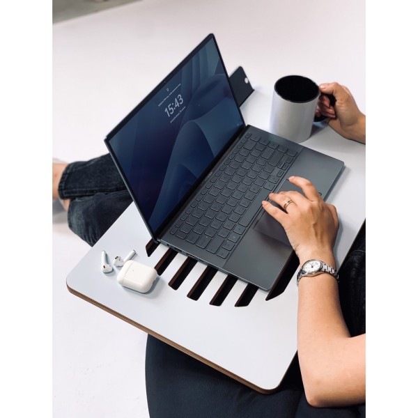 Столик для ноутбуку Laptop stander – стиль та комфорт для вашого робочого простору