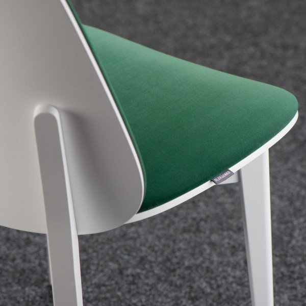 Стілець Пломбір для кухні та кафе