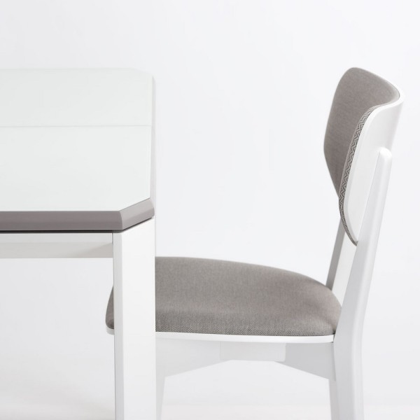 Стіл Варгас скляний — елегантність та функціональність для вашої кухні