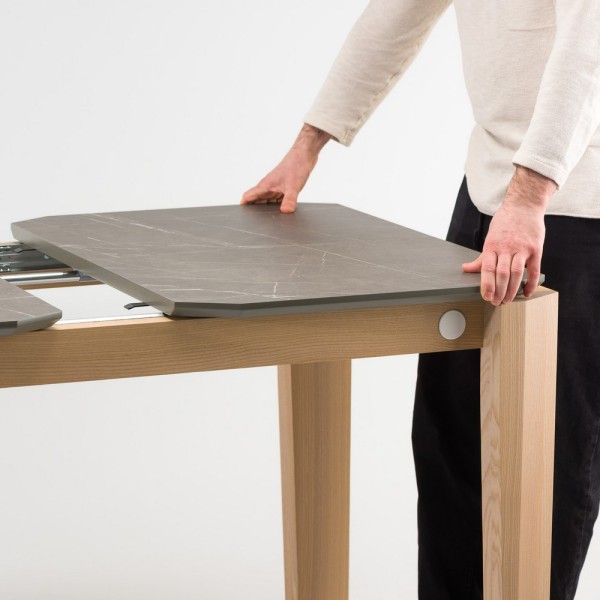 Стіл Варгас HPL Front-slide — розкладний кухонний стіл