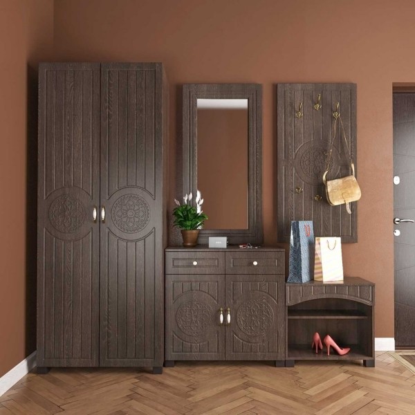 Дзеркало Bourbon - сучасне навісне дзеркало для спальні