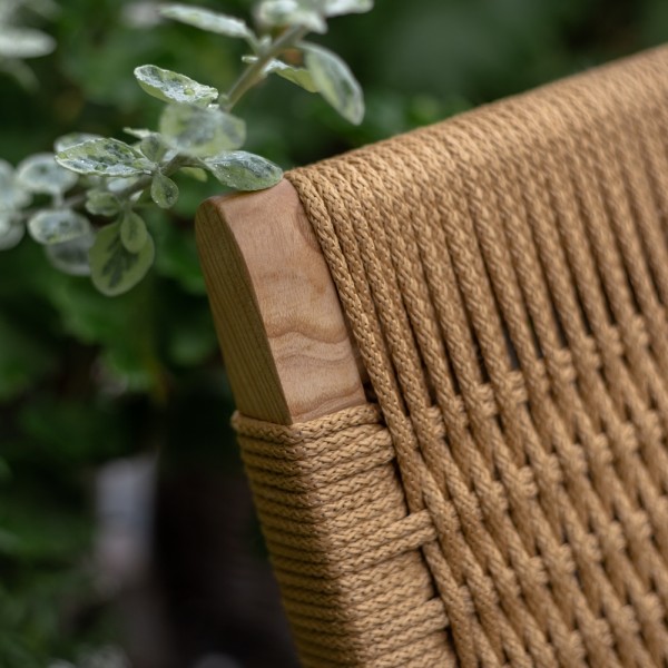 Крісло Aurora: комфорт і стиль для будь-якого інтер'єру та вулиці