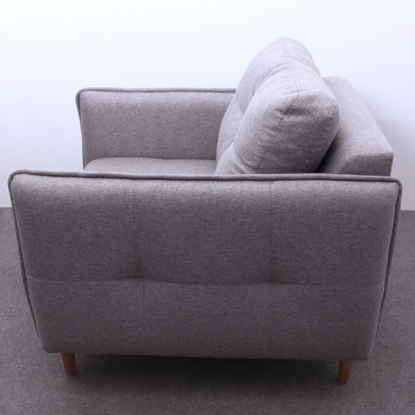 Кресло Олівер - М'яке крісло з дерев'яними елементами