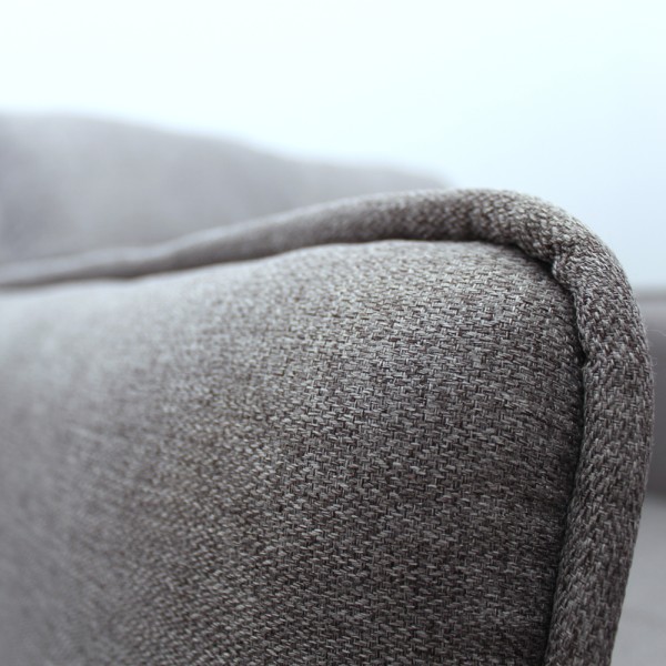 Кресло Олівер - М'яке крісло з дерев'яними елементами