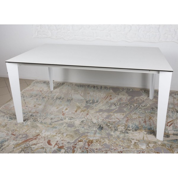 Стіл Liverpool (Ліверпуль)