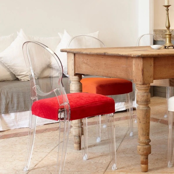 Стілець Igloo – Ідеальний вибір для вашої кухні чи саду