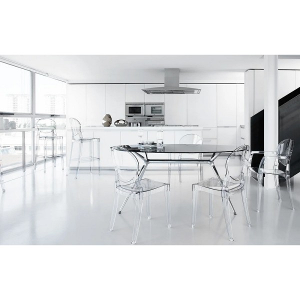 Стілець Igloo – Ідеальний вибір для вашої кухні чи саду