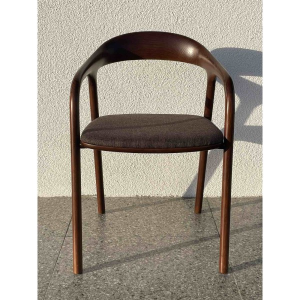 Крісло Wave — елегантне рішення для вашої кухні або кафе