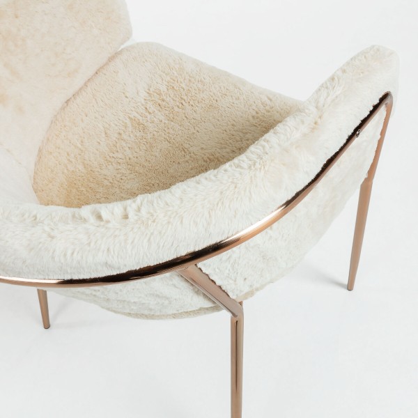 Стілець Konnie (еко-хутро) – сучасний дизайн та комфорт