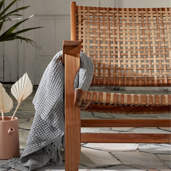 Крісло Grignoon – стильне садове крісло з дерева та ротангу