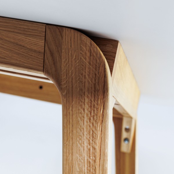 Стіл Floki d-120 — стильний і функціональний для вашої кухні чи кафе