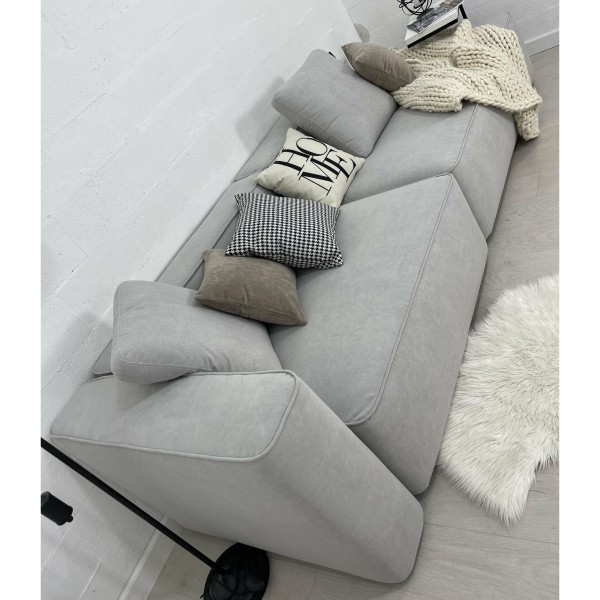 Прямий диван Docker