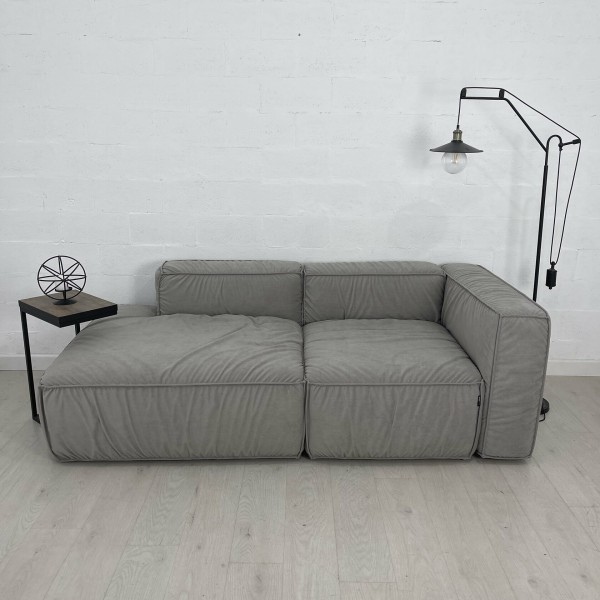 Прямий диван Carlton – стиль та комфорт у вашому домі