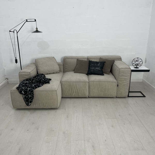 Кутовий диван Kioto – мінімалізм та комфорт для вашого інтер'єру