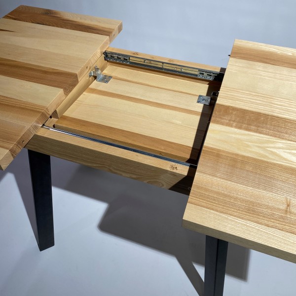 Обідній розкладний стіл з ясена