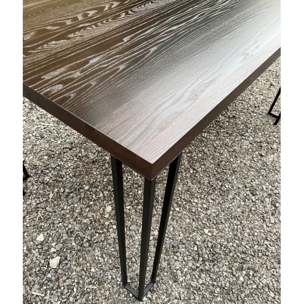 Обідній стіл Reforest – стиль та надійність для вашої кухні