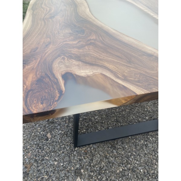 Обідній стіл Focus — стиль для вашої кухні та кафе