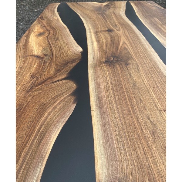 Обідній стіл Familiar 2 – практичний і стильний стіл для вашого дому або кафе