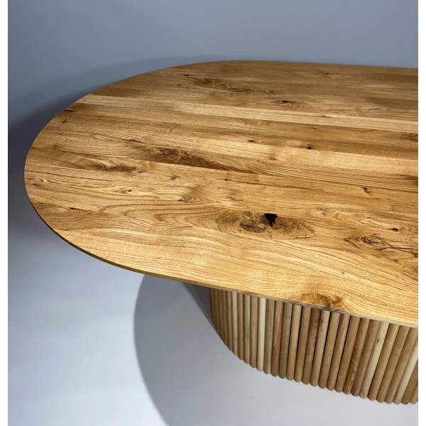 Журнальний стіл із натурального дерева в скандинавському стилі