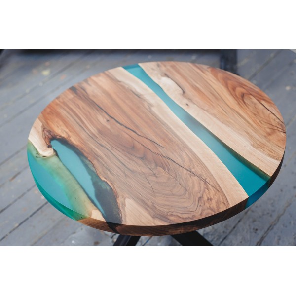 Журнальний стіл з натурального дерева Горіх та епоксидної смоли