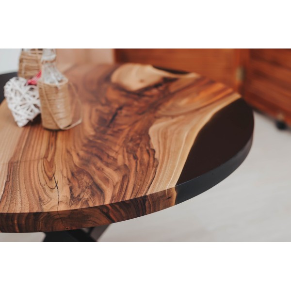 Журнальний стіл з натурального дерева Горіх та епоксидної смоли